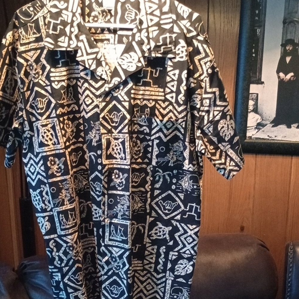 Casual Black and Gold Button Down Shirt